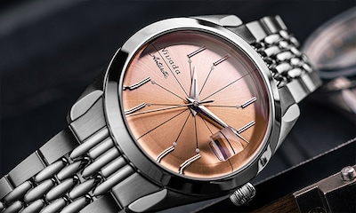 Nivada Grenchen Antarctic Spider Collection image